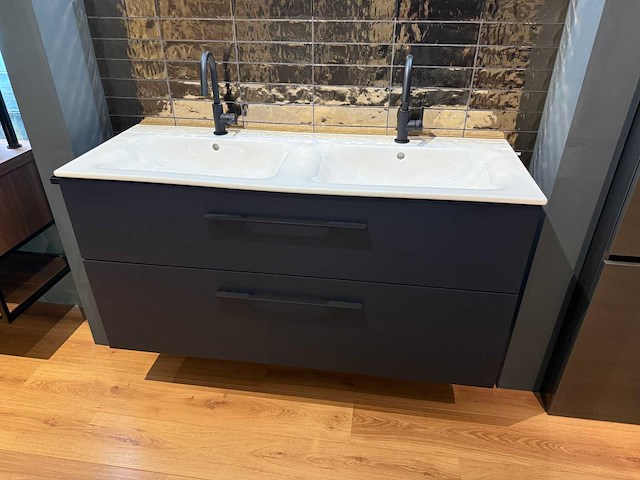 Geberit - badmeubelset 135 cm - afbeelding 2 van  3