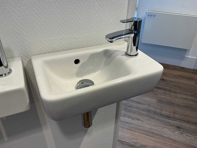 Geberit - fonteinset - afbeelding 1 van  9