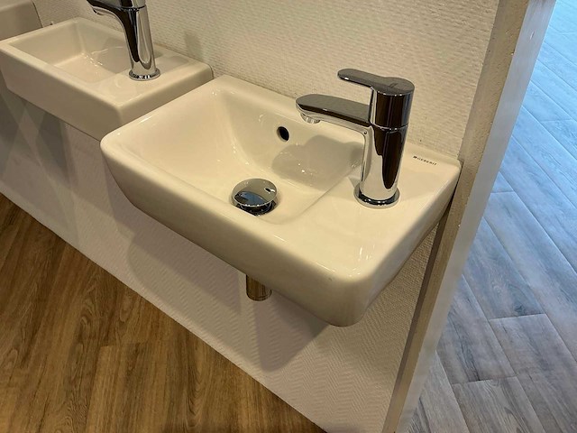 Geberit - fonteinset - afbeelding 3 van  9