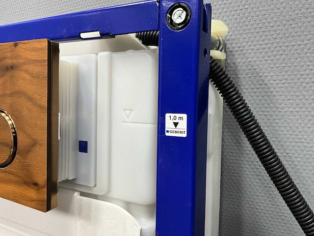 Geberit - inbouwreservoir met bedieningsplaat - afbeelding 5 van  6