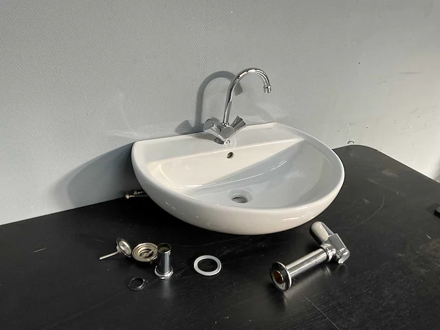 Geberit - keramische opbouwwastafel - afbeelding 3 van  8