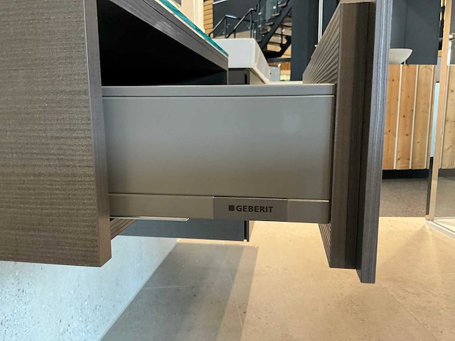 Geberit - xeno2 - badmeubelkast - afbeelding 1 van  6