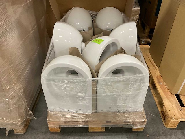 Geberit 300 basic 28 wandcloset (7x) - afbeelding 1 van  4