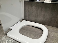 Geberit 300 comfort square toiletzitting - afbeelding 9 van  11