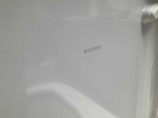 Geberit 300 comfort square toiletzitting - afbeelding 11 van  11