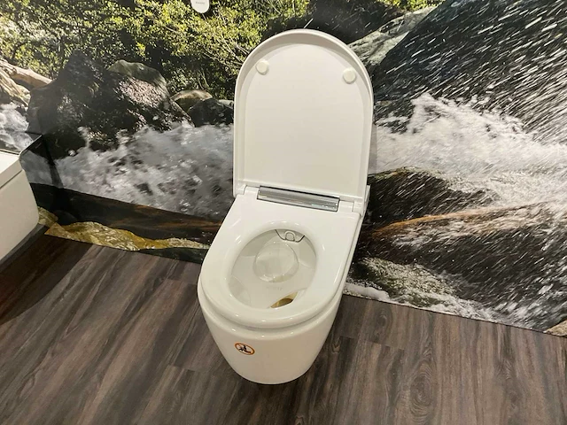 Geberit aquaclean toilet - afbeelding 2 van  4