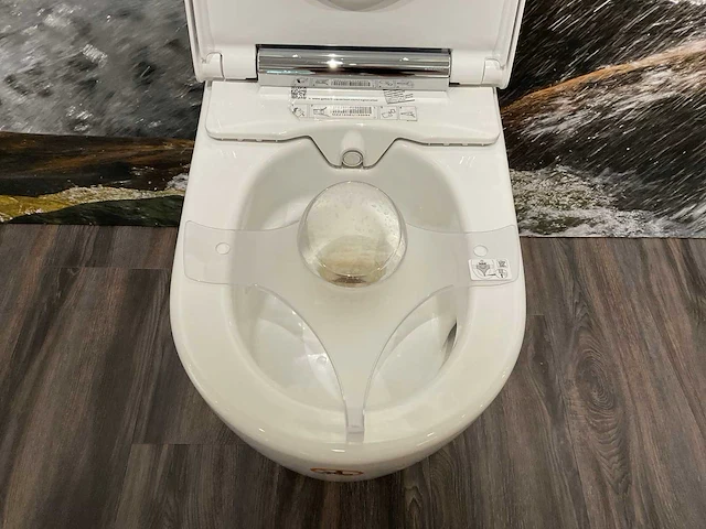 Geberit aquaclean toilet - afbeelding 3 van  4