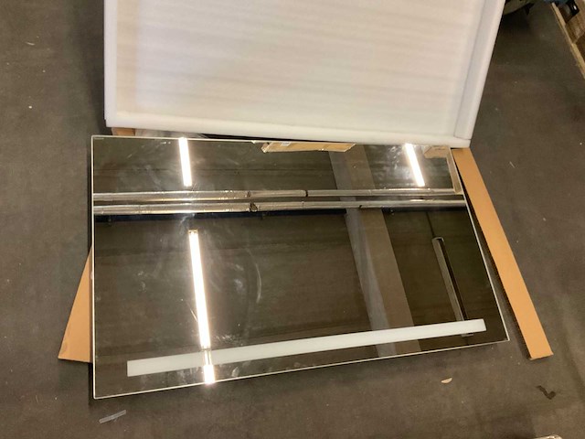 Geberit badkamerspiegel 120x70 cm met verlichting - afbeelding 1 van  3