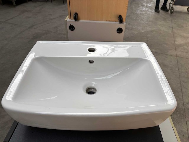 Geberit bastia wastafel (9x) - afbeelding 1 van  1