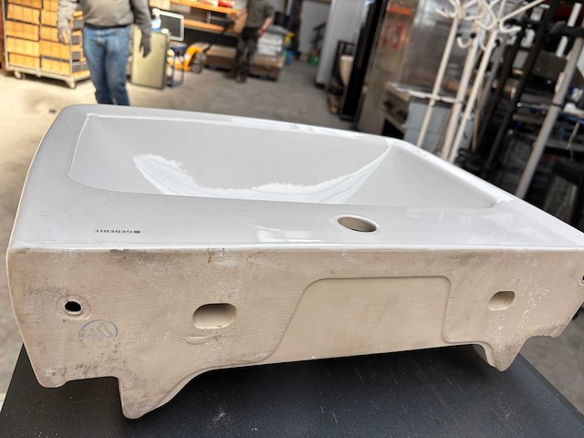 Geberit bastia wastafel (9x) - afbeelding 2 van  3