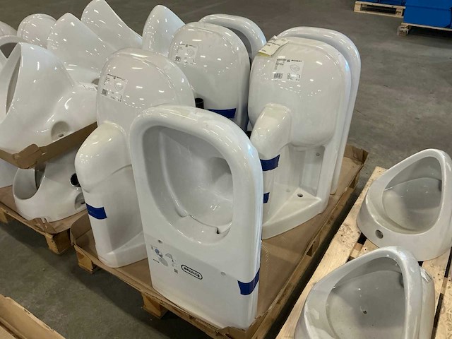 Geberit comfort t70 randloos toilet (6x) - afbeelding 2 van  4