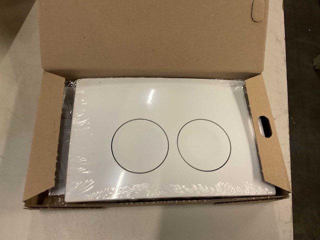 Geberit duofix basic delta inbouwreservoir met bedieningspaneel - afbeelding 7 van  8