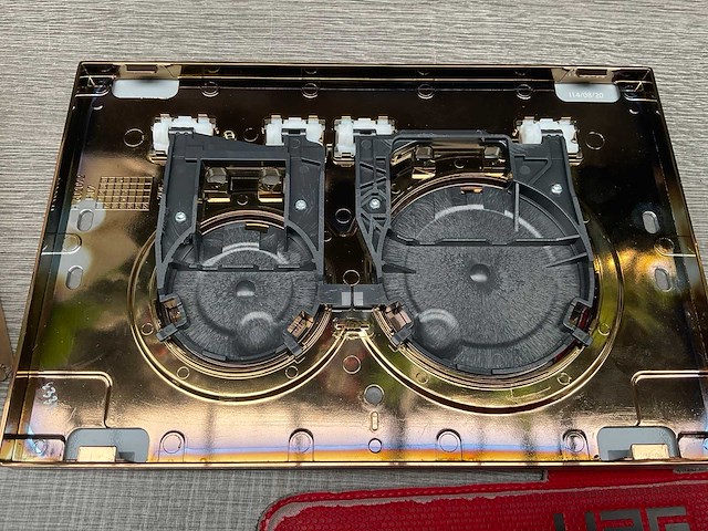 Geberit sigma 50 (ex sigma 21) bedieningspaneel wit/rood goud - afbeelding 4 van  4