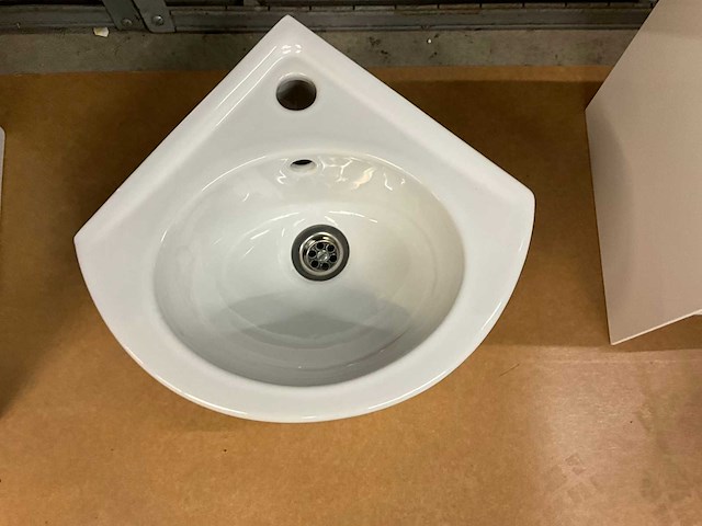 Geberit toilet en fontein - afbeelding 4 van  4