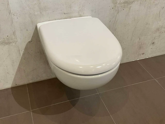 Geberit toilet - afbeelding 1 van  2