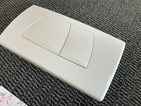 Geberit twinline bedieningspaneel wit - afbeelding 1 van  3
