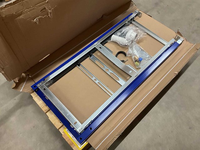 Geberit urinoir inbouwframe - afbeelding 1 van  2