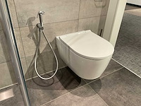 Geberit wandcloset met bidetkraan - afbeelding 1 van  4