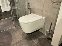 Geberit wandcloset met bidetkraan - afbeelding 2 van  4