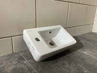 Geberit wastafel 40 x 25 cm - afbeelding 1 van  6