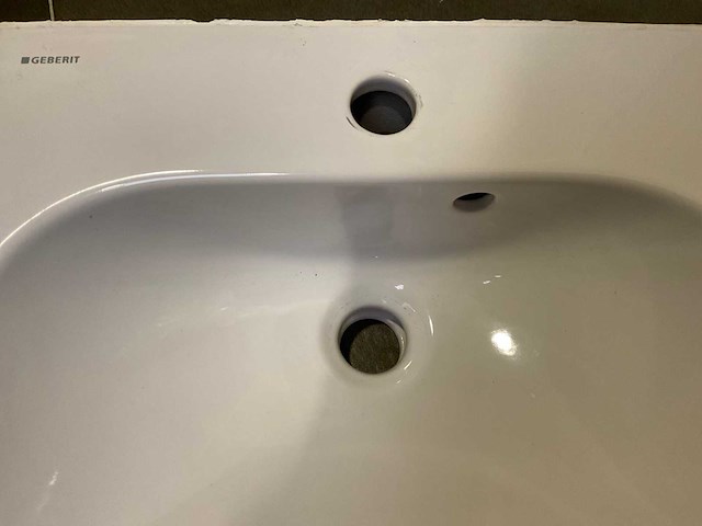 Geberit wastafel keramisch - afbeelding 3 van  3