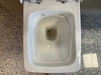 Geberit xeno2 wandcloset met fontein - afbeelding 5 van  8