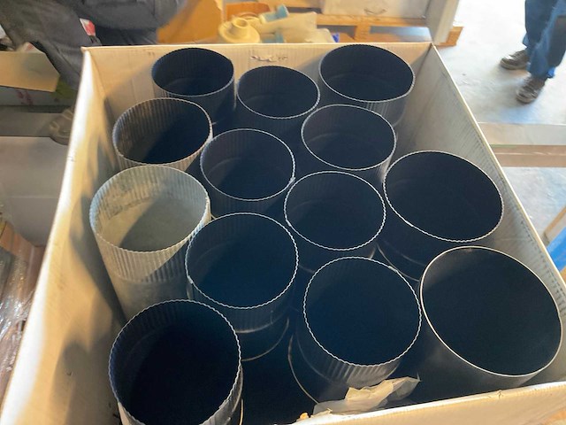 Geblauwde schoorsteenpijp - afbeelding 4 van  5