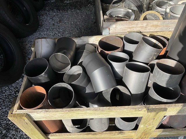 Geblauwde schoorsteenpijp - afbeelding 2 van  3