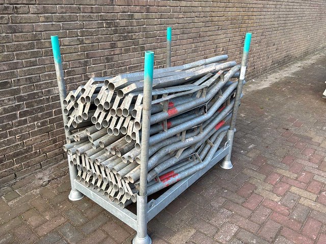 Gebogen leuningstaander (80x) - afbeelding 2 van  5