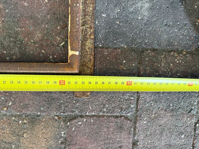 Gebogen stalraamframe, historisch, wit/roest, 60 cm breed; 32,5-37,5 cm hoog - afbeelding 3 van  4