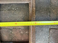 Gebogen stalraamframe, historisch, wit/roest, 60 cm breed; 32,5-37,5 cm hoog - afbeelding 4 van  4
