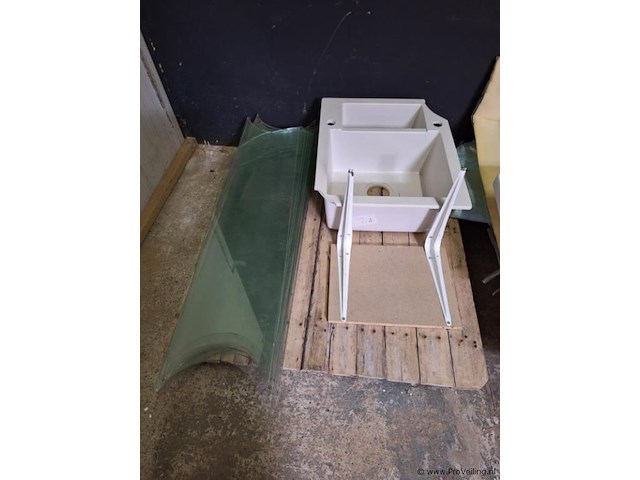 Geboogd paneel glas - 14 stuks - afbeelding 1 van  4