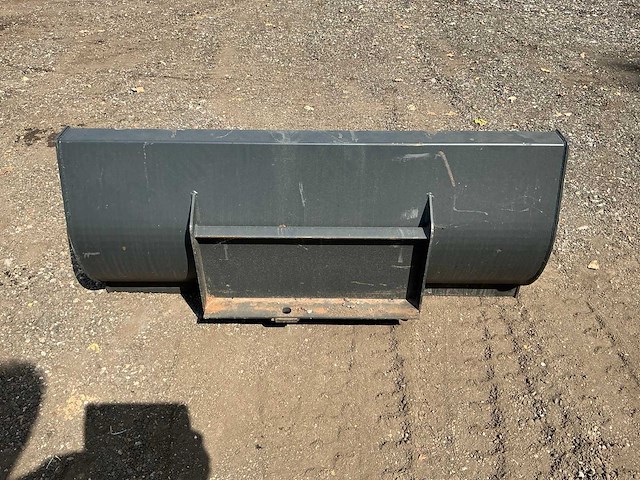 Gebr. geens dichte bak 1275mm passend knikmops voorzetapparatuur ongebruikt - afbeelding 4 van  9