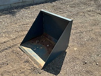 Gebr. geens dichte bak 810mm passend knikmops voorzetapparatuur ongebruikt - afbeelding 1 van  9