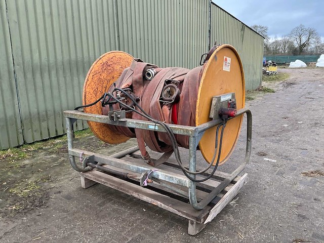 Gebr smits systeem baars beregeningshaspel/hydraulische slanghaspel met sproeiers - afbeelding 1 van  15