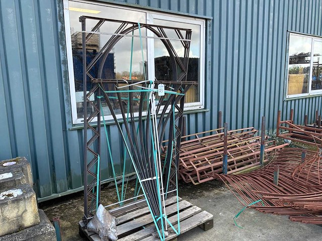 Gebron castle prieel - afbeelding 2 van  4