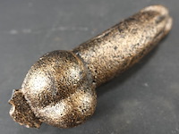 Gebronsd ijzeren fallus - afbeelding 4 van  5