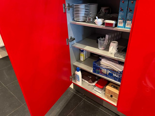 Gebruikerskeuken met neff apparatuur - afbeelding 30 van  39