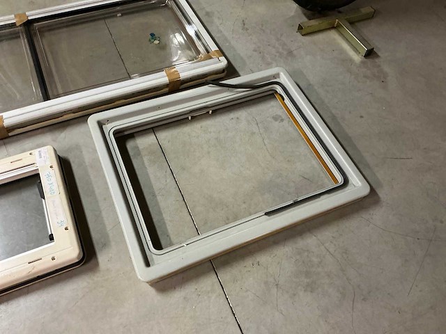 Gebruikt klap/schuifraam (3x) - afbeelding 5 van  5