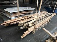 Gebruikt vuren - afbeelding 1 van  2