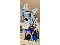 Gebruikte kleding - dames en heren - kleding - afbeelding 10 van  13