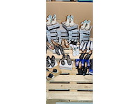 Gebruikte kleding - dames en heren - kleding - afbeelding 11 van  13