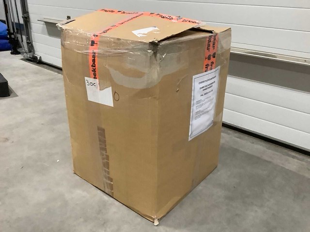 Gebruikte kleding - dames en heren - kleding - afbeelding 1 van  13