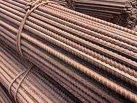 Gebundelde staven betonijzer wapeningsstaal - afbeelding 2 van  3