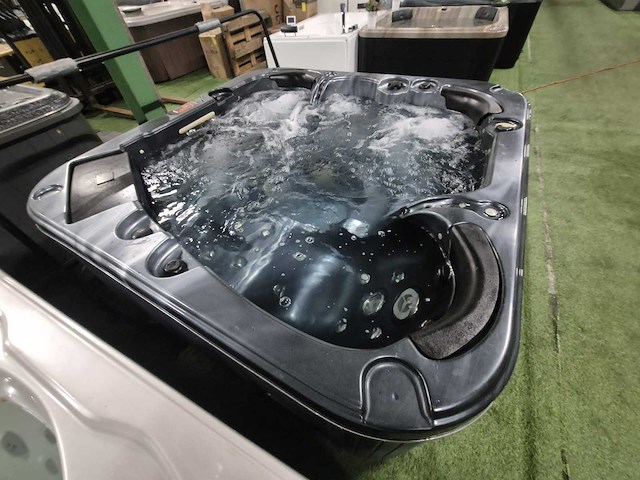 Gecko 5 persoons jacuzzi en buitenspa - afbeelding 20 van  21