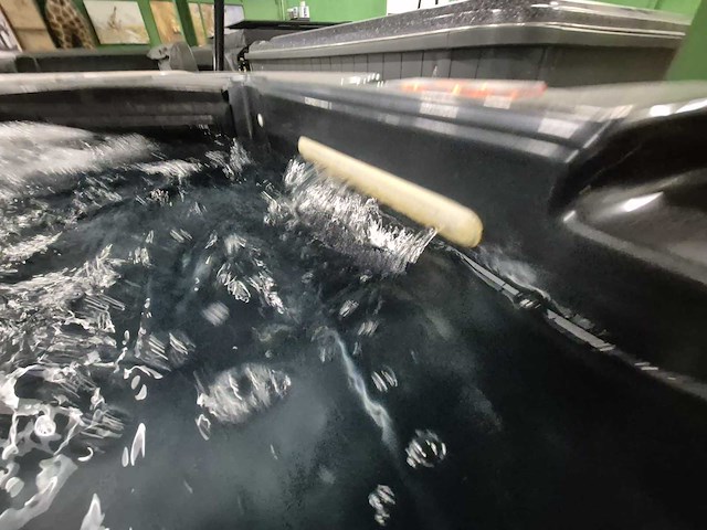 Gecko 5 persoons jacuzzi en buitenspa - afbeelding 15 van  21