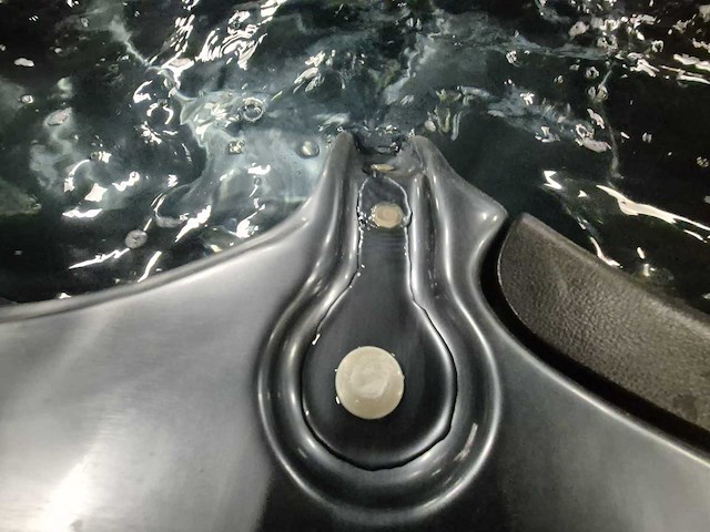 Gecko 5 persoons jacuzzi en buitenspa - afbeelding 14 van  21