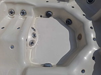 Gecko 6 persoons jacuzzi en buitenspa - afbeelding 30 van  31