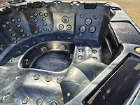 Gecko 6 persoons jacuzzi en buitenspa - afbeelding 22 van  30