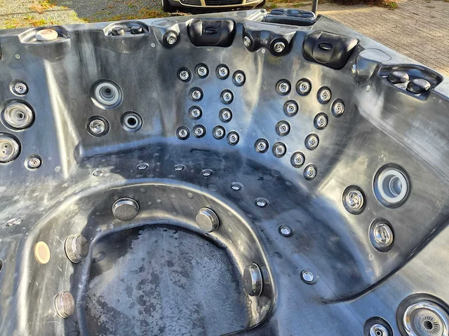 Gecko 6 persoons jacuzzi en buitenspa - afbeelding 14 van  30